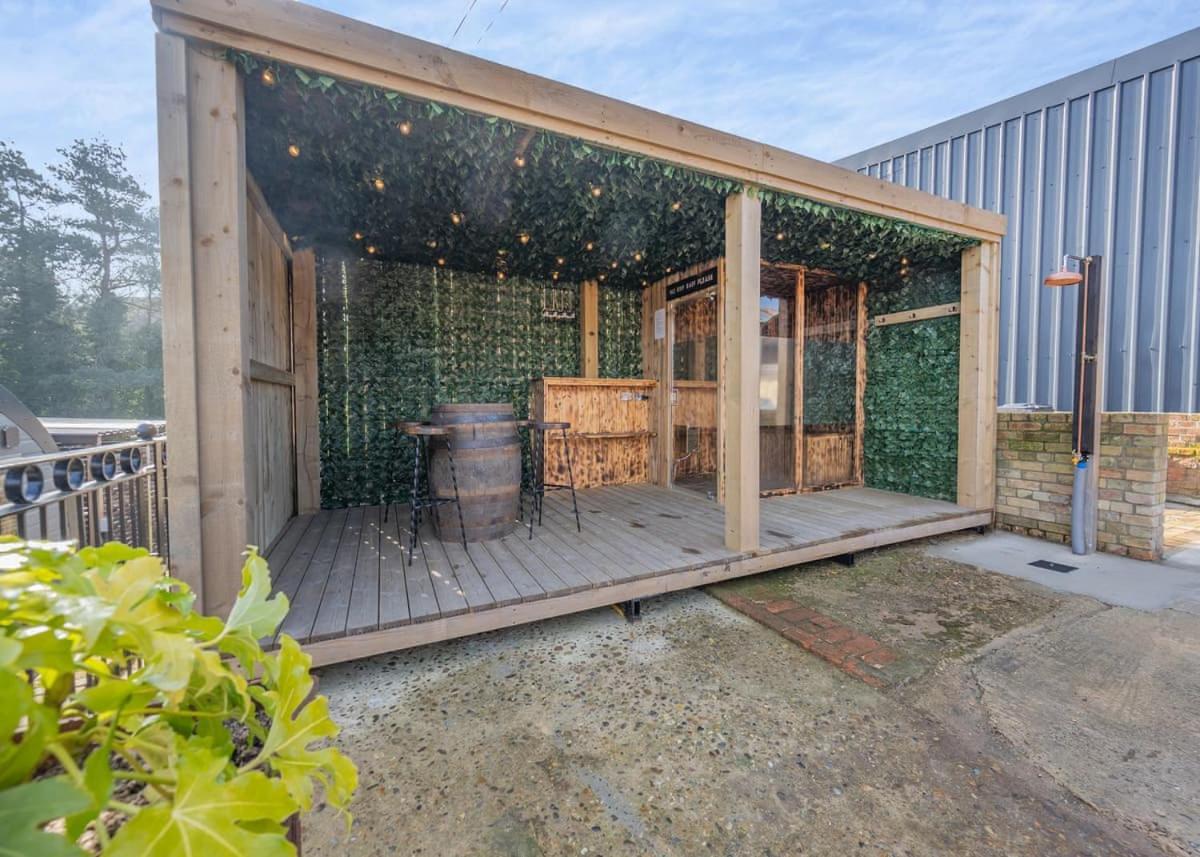 Отель Hill Farm Retreat Wangford Экстерьер фото