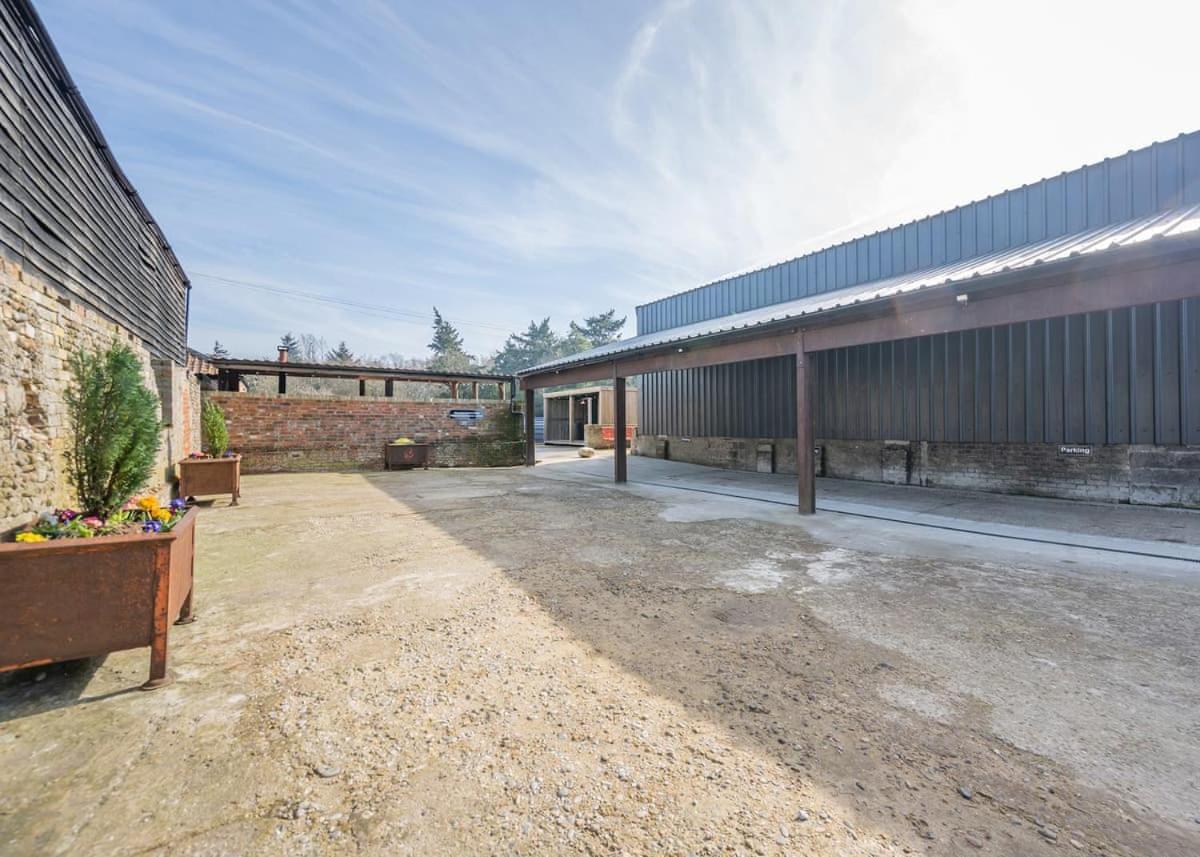 Отель Hill Farm Retreat Wangford Экстерьер фото