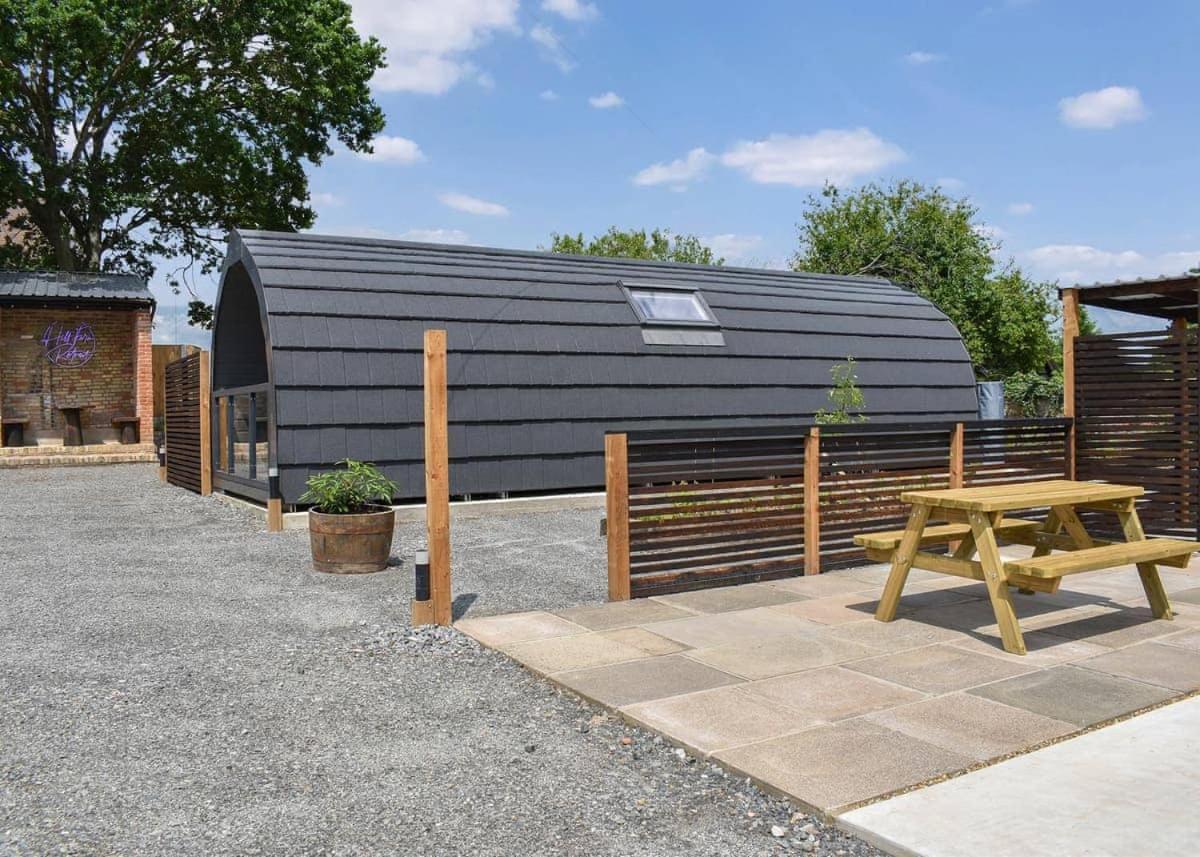 Отель Hill Farm Retreat Wangford Экстерьер фото