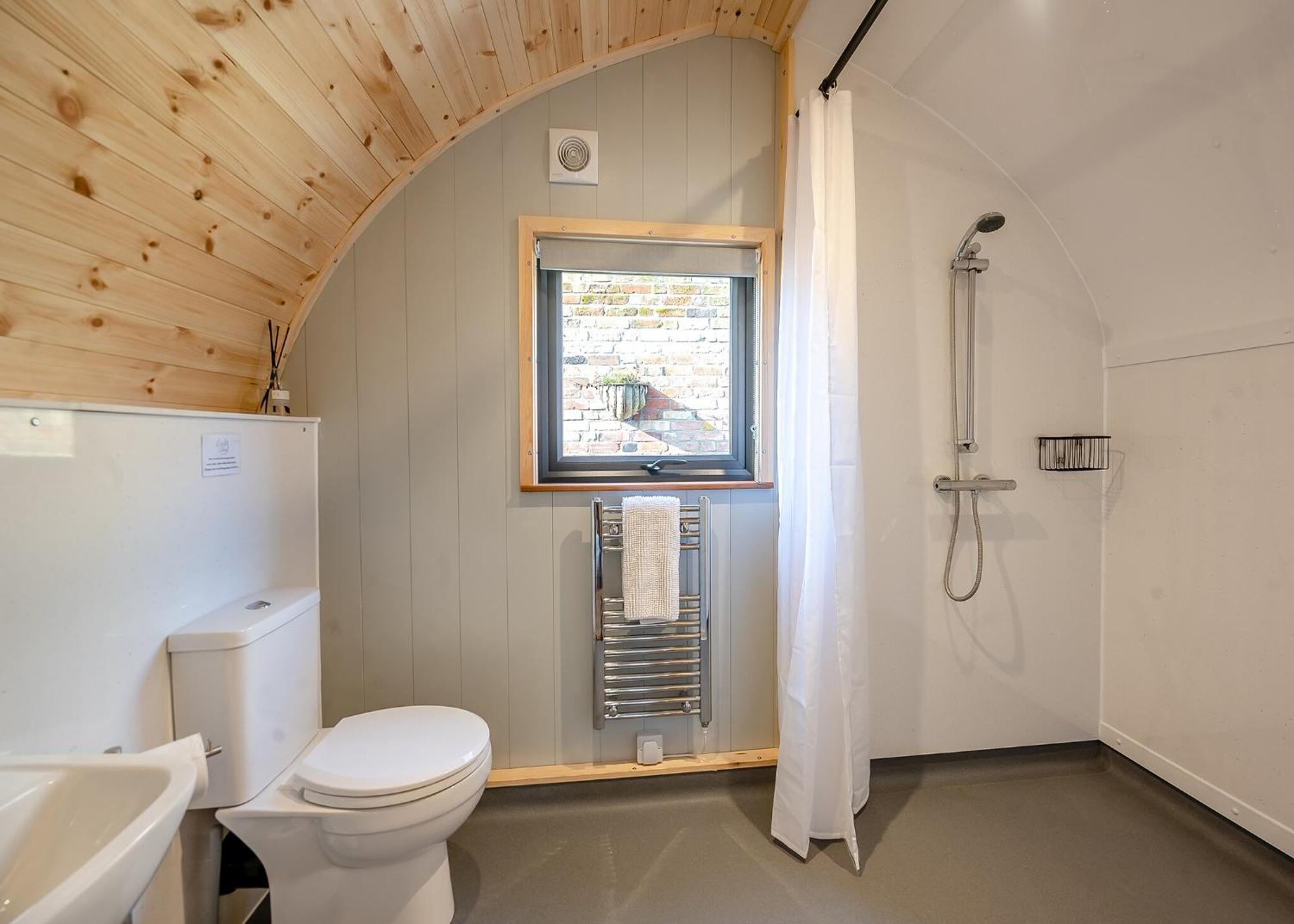 Отель Hill Farm Retreat Wangford Номер фото